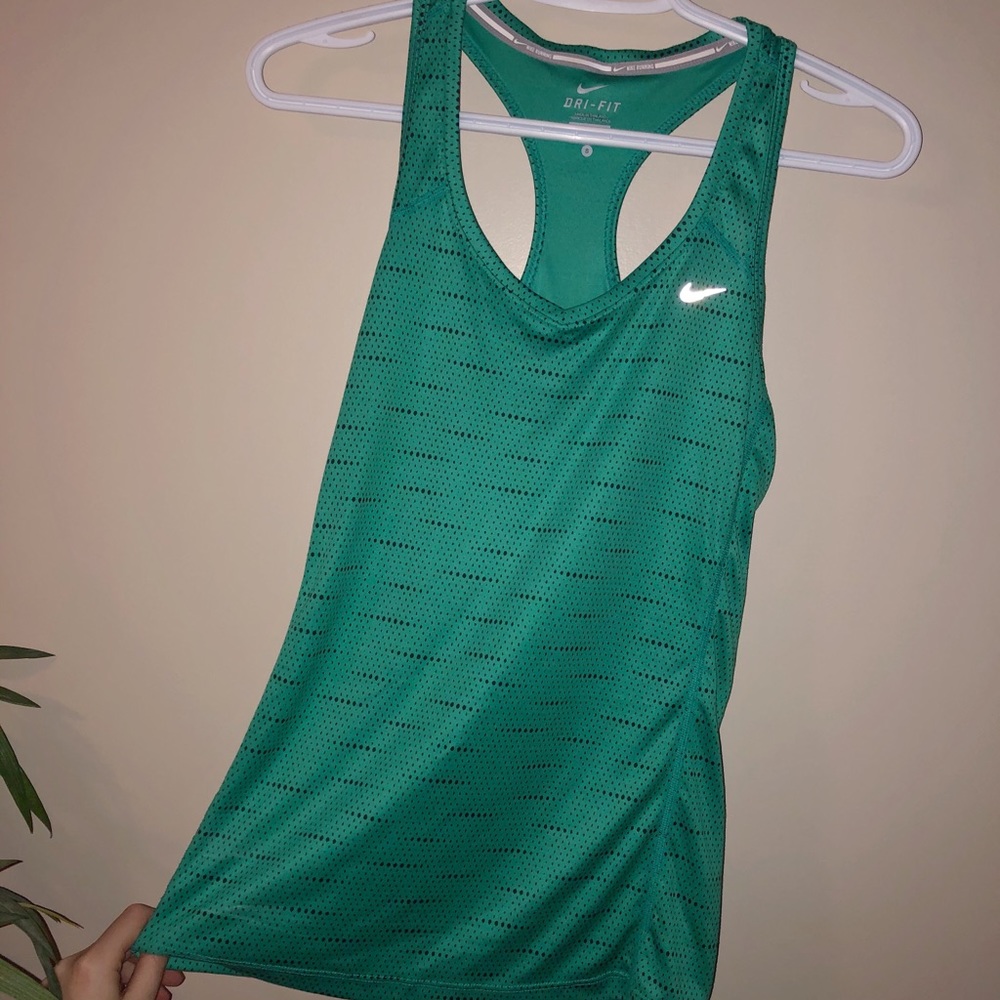 Nike tank - Picture 2 of 3
